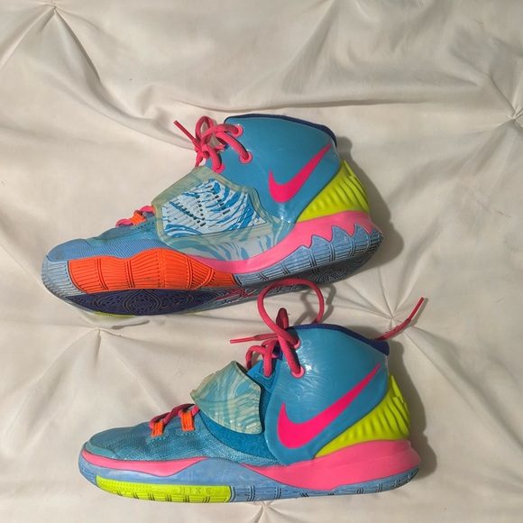 Kyrie 6 Pool shoes - Picture 2 of 4